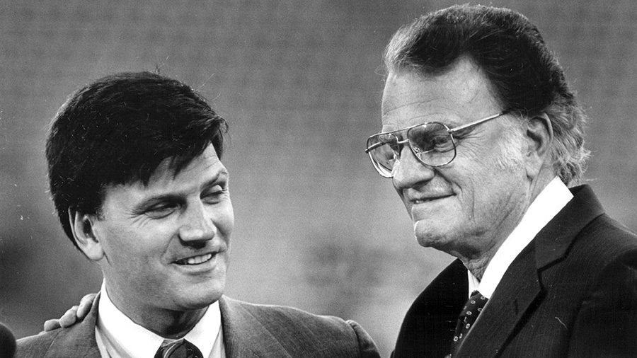 1987: Billy Graham introduced his son Franklin Graham Billy said that his son was the only member of his family that was on the board of the Crusade.